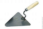 Кельма бетонщика "треугольник" деревянная ручка